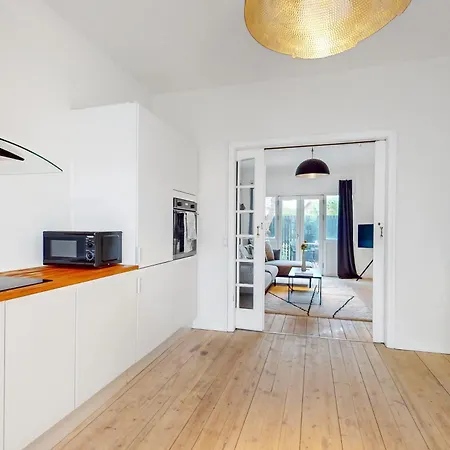 Moderne 2br Lejlighed Med Gratis Gade Parkering Apartament